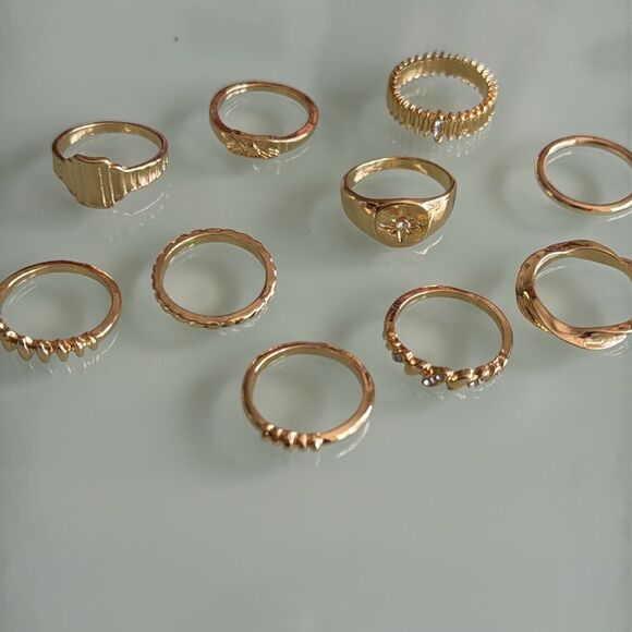 Elegant Gold Ring Set A1375 - Picture 3 of 3